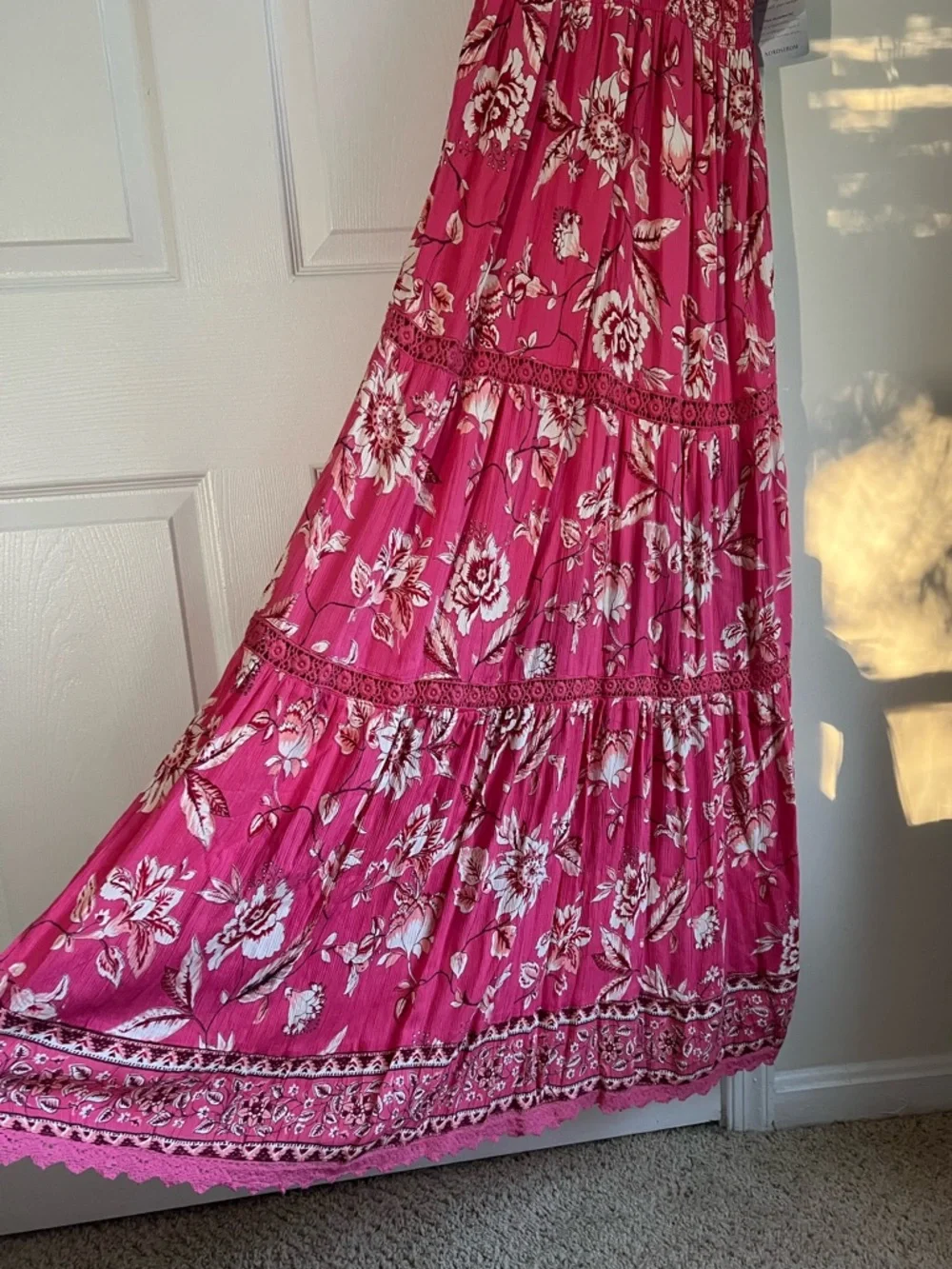 NWT Angie Pink & Red Floral Boho Beachy Sleeveless Crochet Maxi Dress Large - Picture 5 of 8